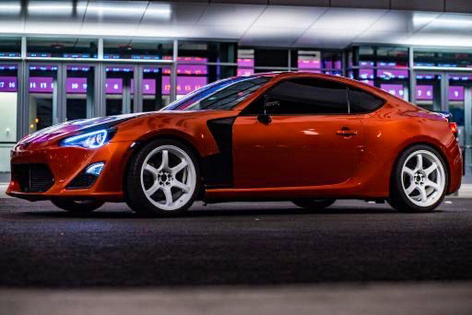 RS86 Vented Fenders