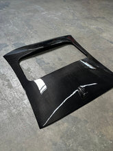 Load image into Gallery viewer, Infiniti G37 Coupe Carbon Fiber Roof Cap